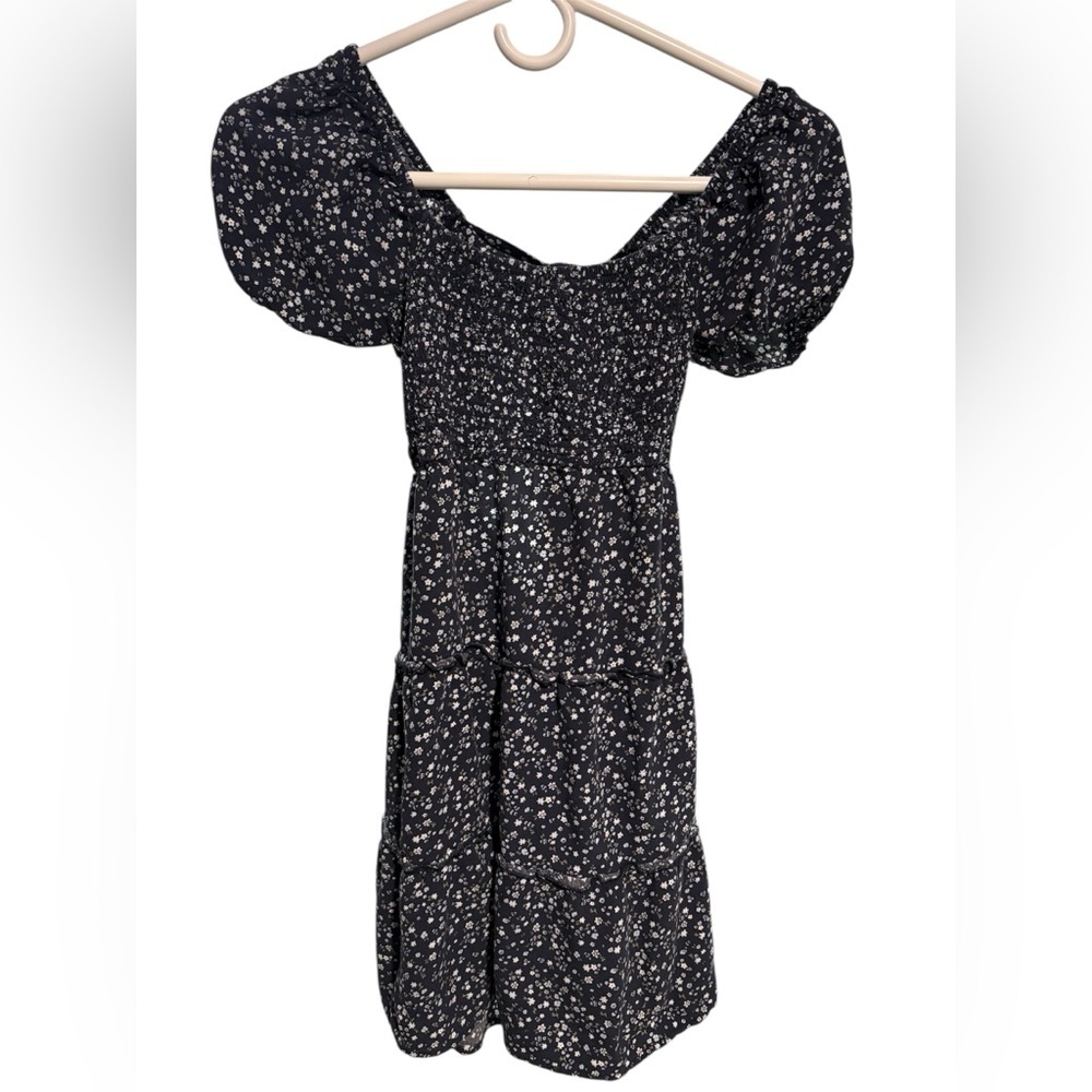 Hollister XS Black Floral Smocked Puff Sleeve Tiered Mini Dress Cottagecore